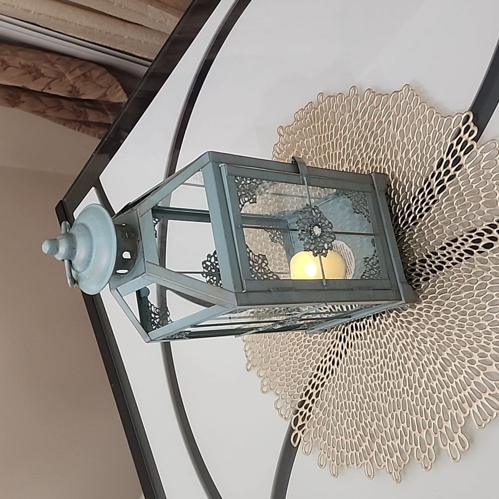 Greenish gold vintage finish lantern pier 1  ,13 length*5 wide for your occasio, - Picture 2 of 2